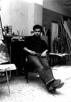 L'Artista Lustri nel suo studio